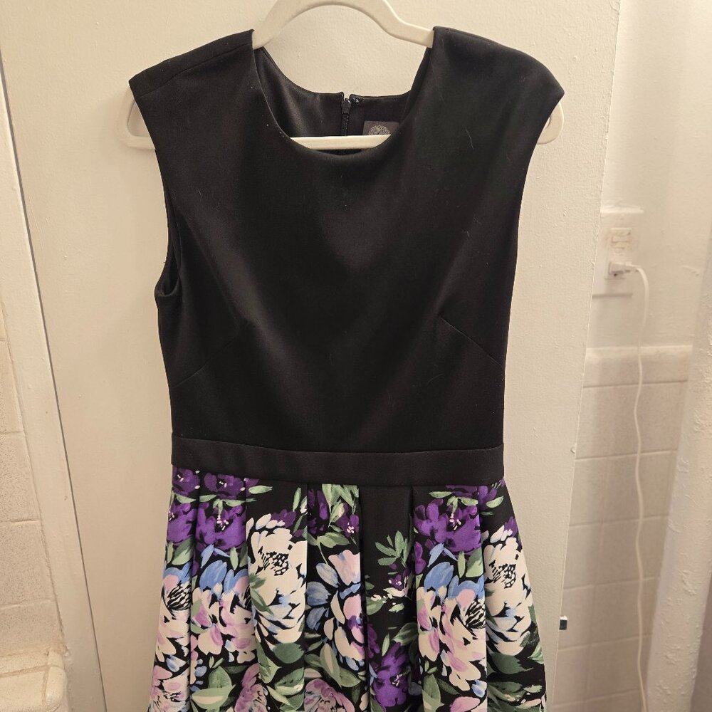 Black floral fit and flare Vince Camuto dress sz 10 worn once